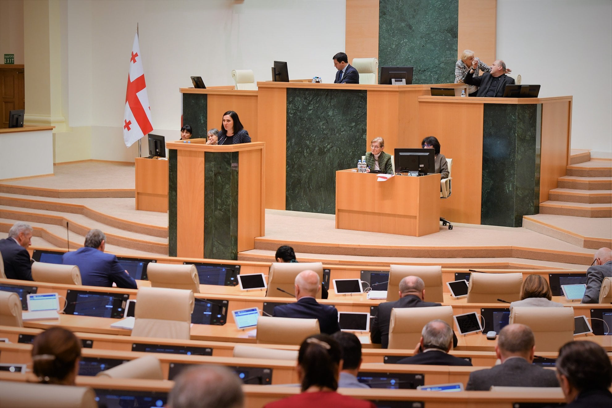 Парламент принял Кодекс о правах ребенка