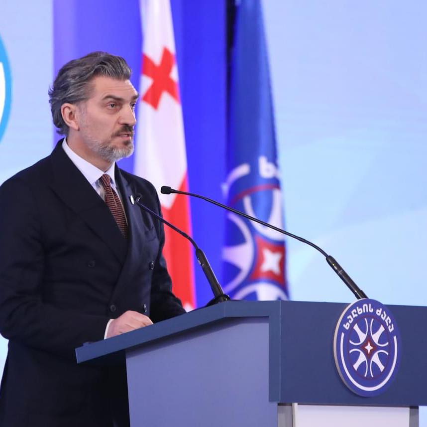Михаил Кавелашвили подписал репрессивные законы