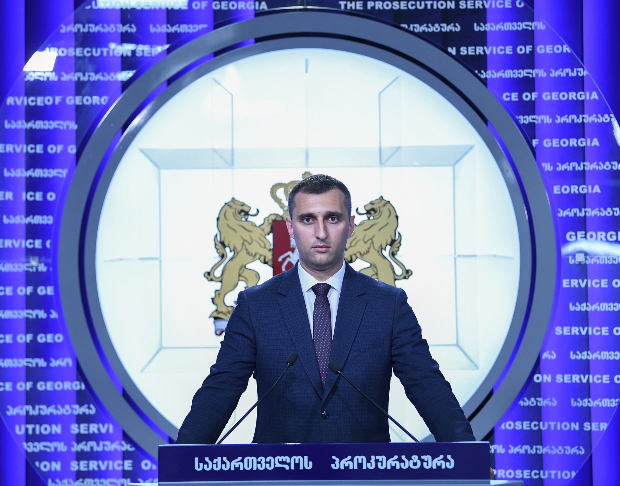 10 человек задержаны по обвинению в торговле наркотиками и отмывании денег
