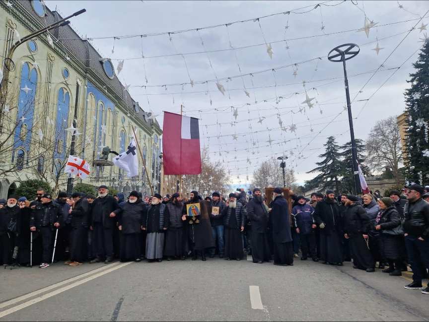 Антилиберальное «Консервативное движение» мобилизовалось плотилось в поддержку иконы с изображением Сталина