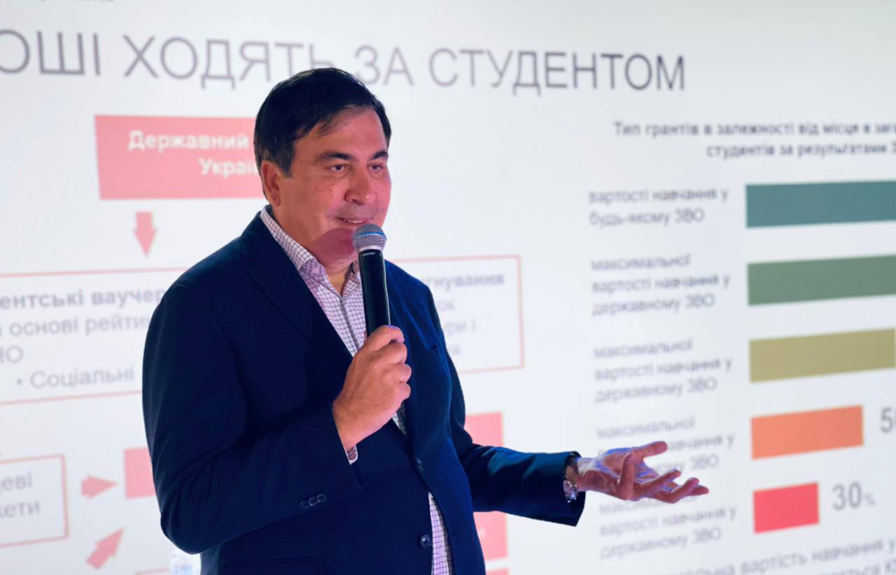 Пенитенциарная служба опубликовала запись принудительного заселения Саакашвили в тюремную больницу