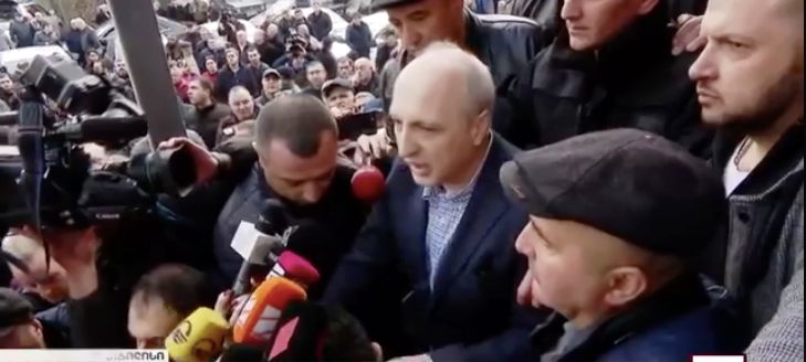 Вано Мерабишвили покинул тюрьму