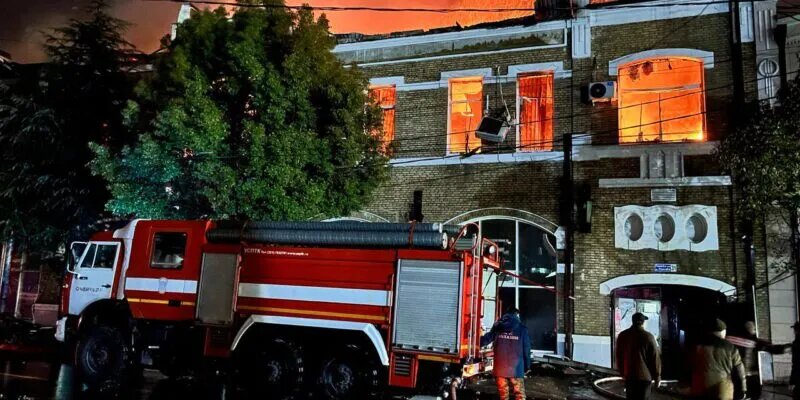 В оккупированной Абхазии при пожаре сгорела картинная галерея