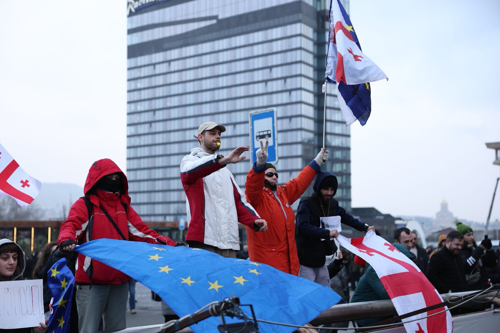 Эстонский парламент принял заявление в поддержку грузинского народа