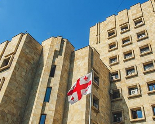 После журналистского расследования прокуратура наложила арест на активы руководителей мошеннических колл-центров
