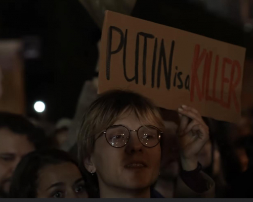 После сообщений о смерти Навального граждане России провели акции в Грузии