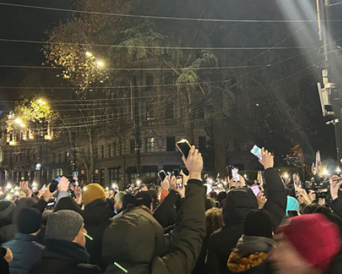 საქართველოოო – შეძახილები რუსთაველის გამზირზე