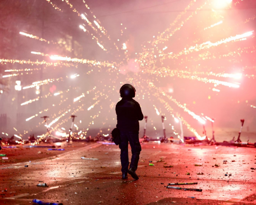 Грузинские фотожурналисты критикуют World Press Photo за награждение репортера ТАСС за освещение протестов в Грузии