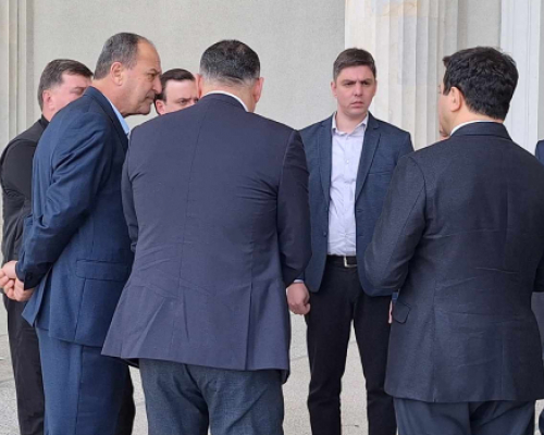 ოზურგეთში “ქართული ოცნების” შეხვედრა იწყება