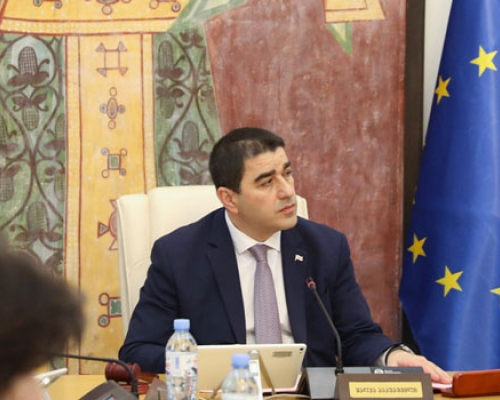 ხმაური პარლამენტის ბიუროს სხდომაზე