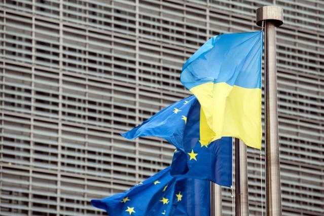 Грузия запрещает реэкспорт импортированных из ЕС автомобилей в Россию и Беларусь