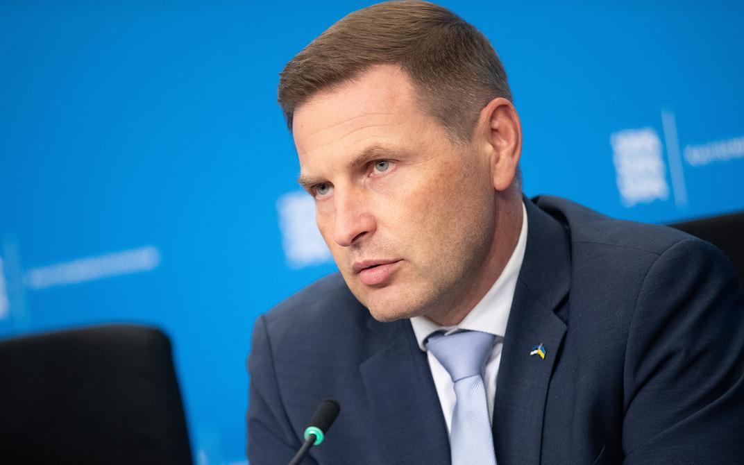 Interview | Estonian Defense Minister Hanno Pevkur: “This is time for a principled stand”