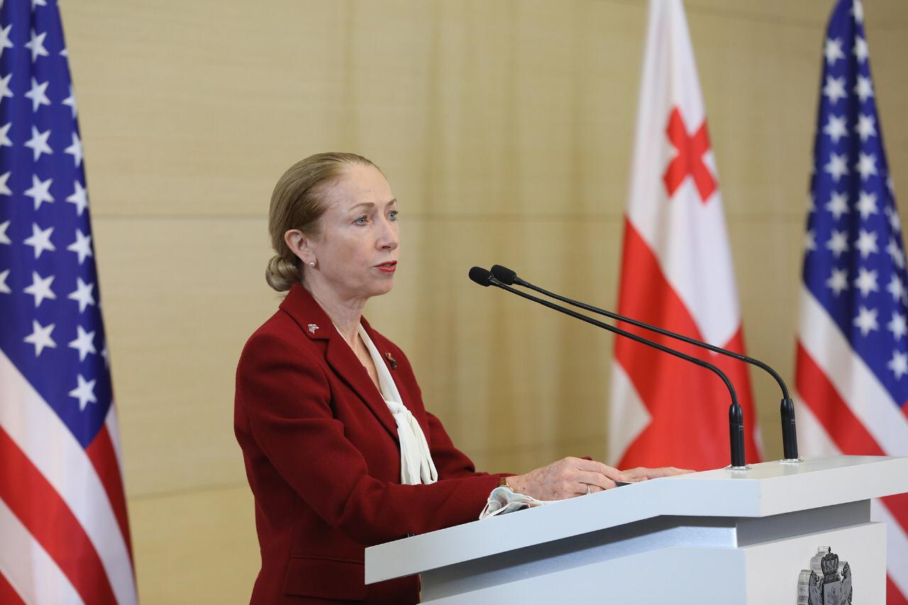 GD Leader, U.S. Ambassador Spar on Credentials